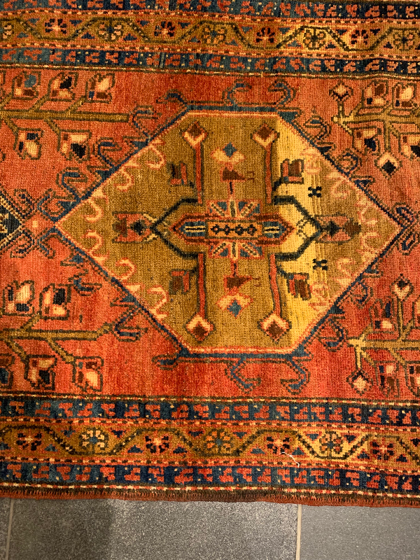 AZARBAYJAN RUG