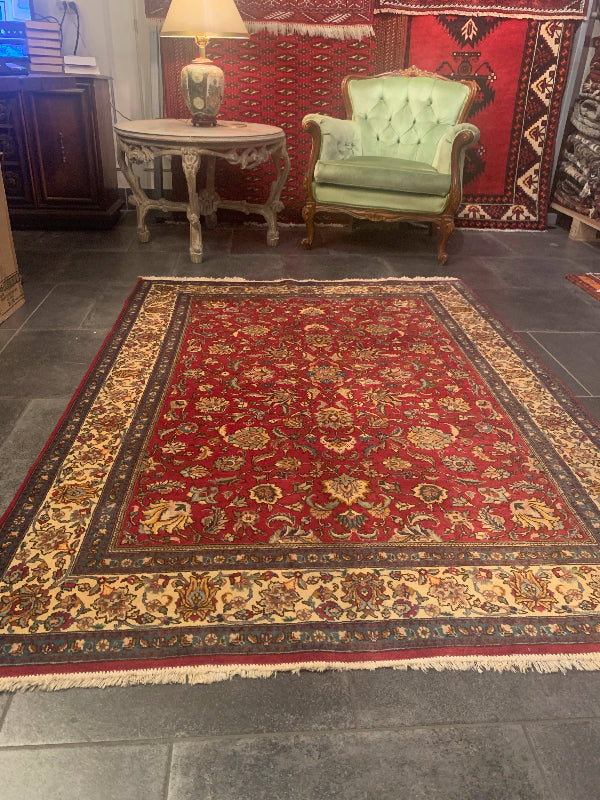 TABRIZ RUG