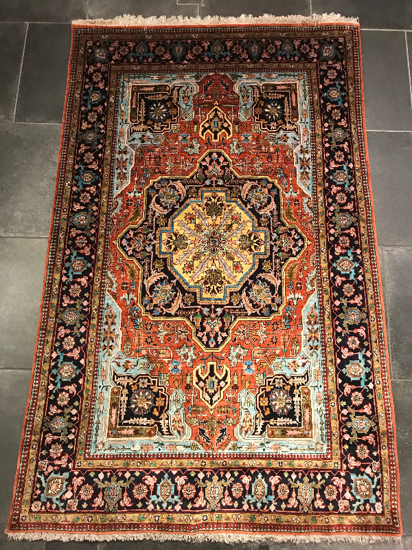 TABRIZ %100 SILK , FOUNDATION SILK ,UNIQUE ON  HERIZ PATTERN (       GEOMETRIC PATTERN )) 778