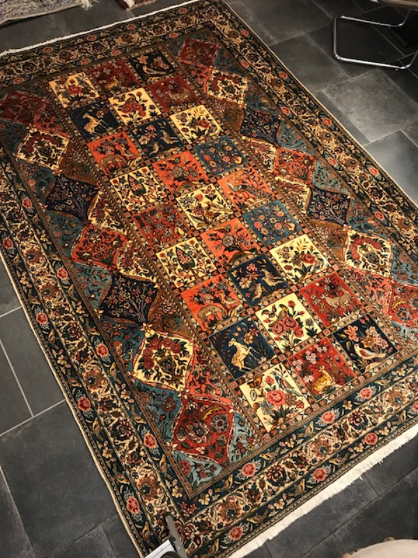 Bakhtiari RUG SHAHRE KORD