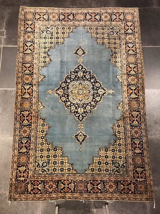 QOM (KHATAM KARI) OLD WITH SILK