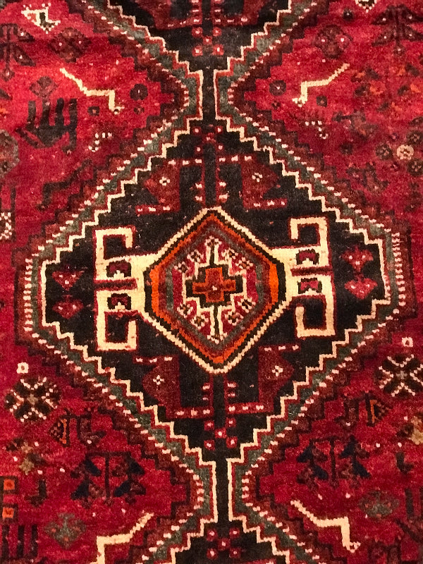 SHIRAZ QASHQAI HASHT BOLOOKI 1206