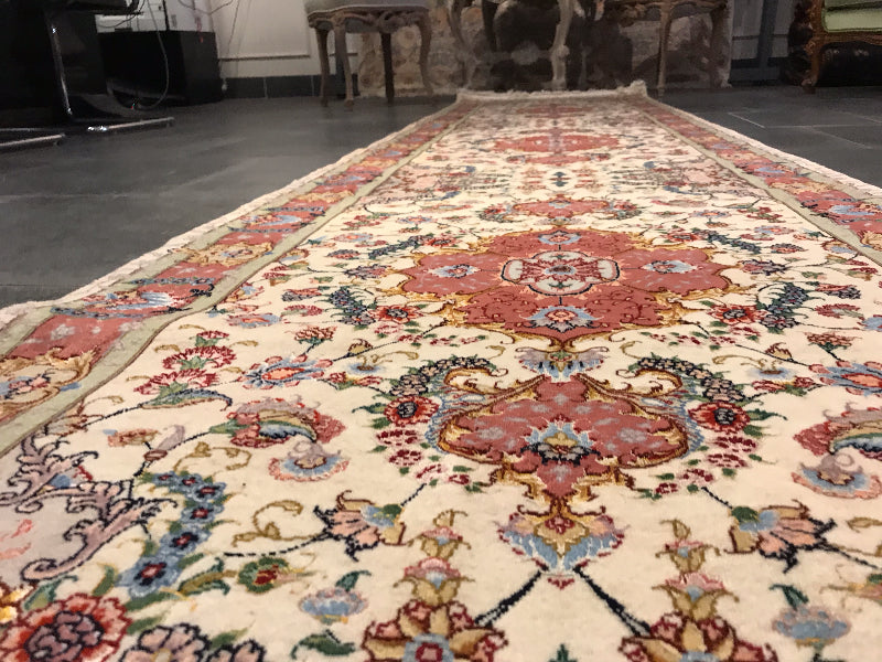 TABRIZ  60 RAJ ( 460 KNOTS PER SQ.INCHES) FINE QUALITY RUNNER  5