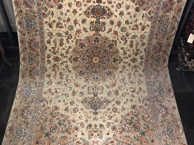 TABRIZ (60 RAJ) FOUNDATION SILK ,8 DIFFERENT COLOURS OF SILK
