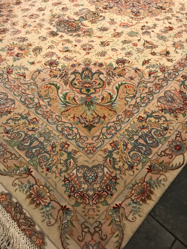 TABRIZ (60 RAJ) FOUNDATION SILK ,8 DIFFERENT COLOURS OF SILK