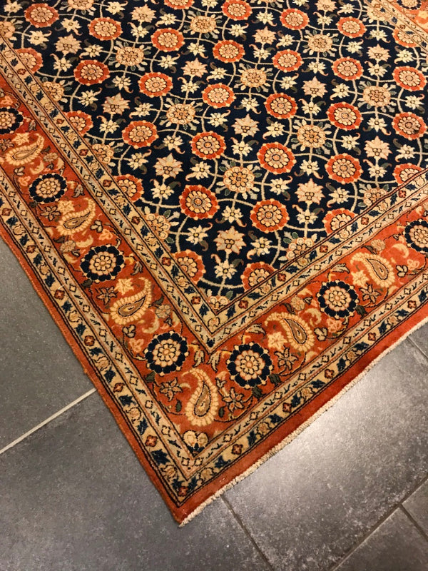 Varamin Persian Hand made Rug