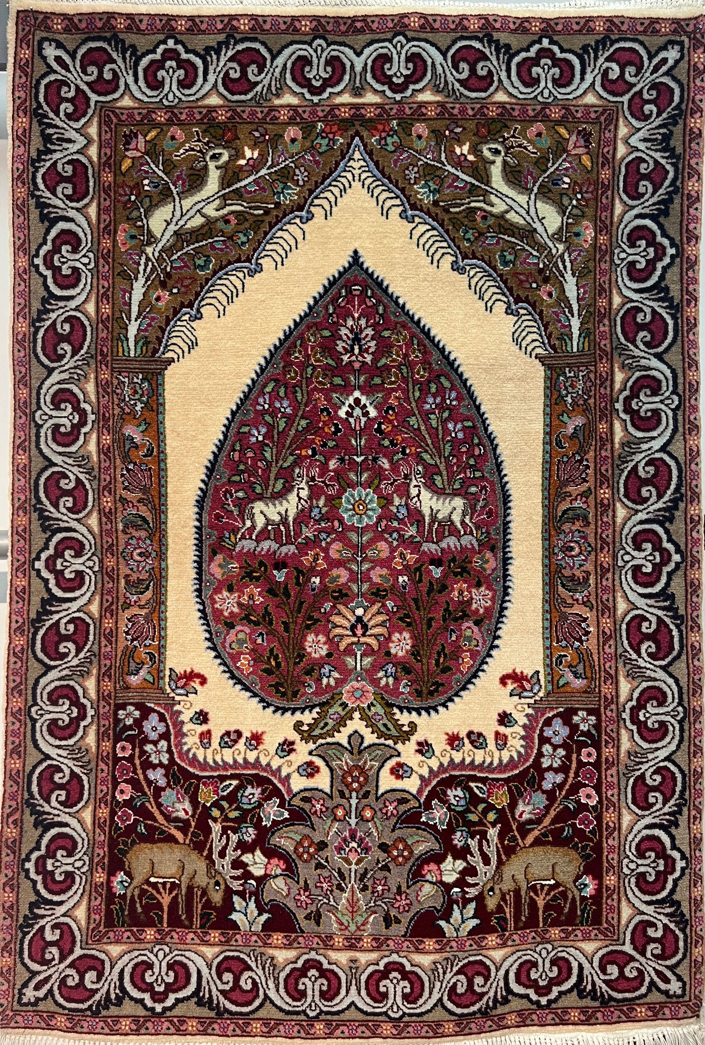 TABRIZ RUG EXCLUSIVE FOR THE RUG CLUB