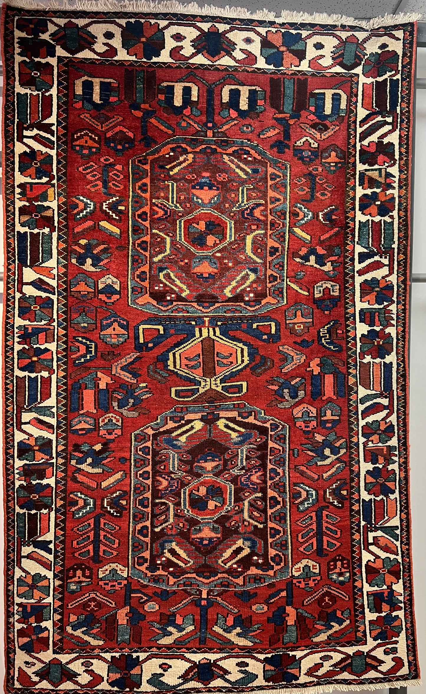 BAKHTIARI RUG