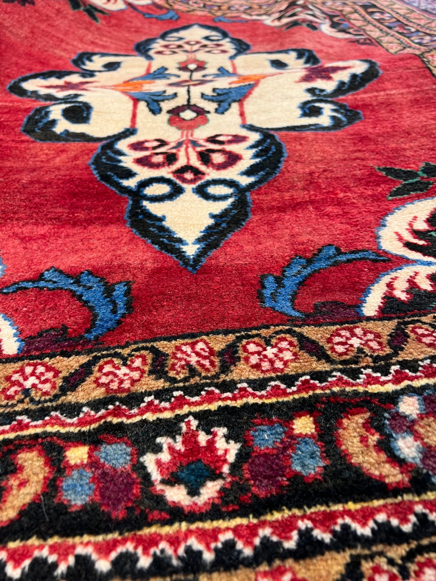 LILIAN RUG