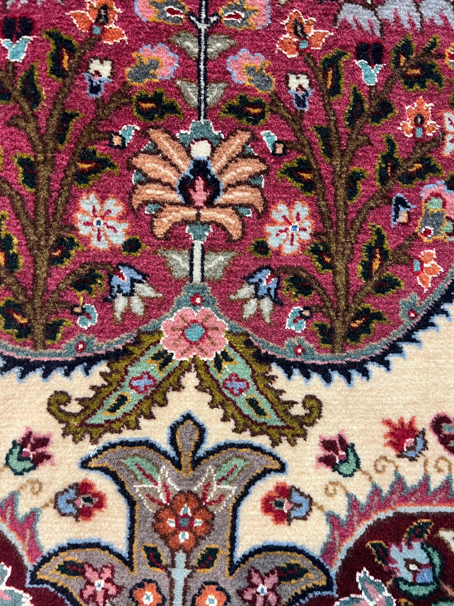 TABRIZ RUG EXCLUSIVE FOR THE RUG CLUB