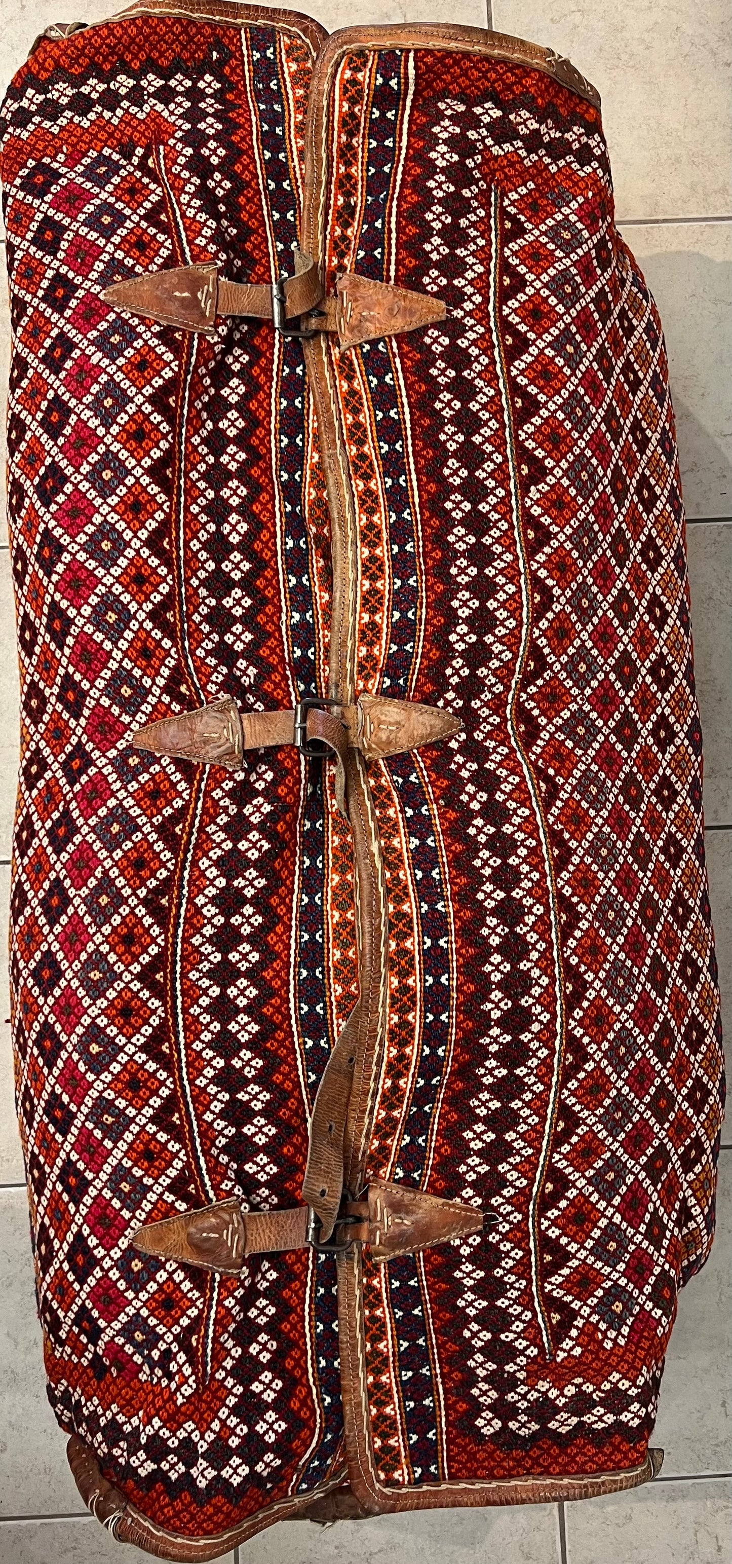 QASHQAEE SADDLE BAG