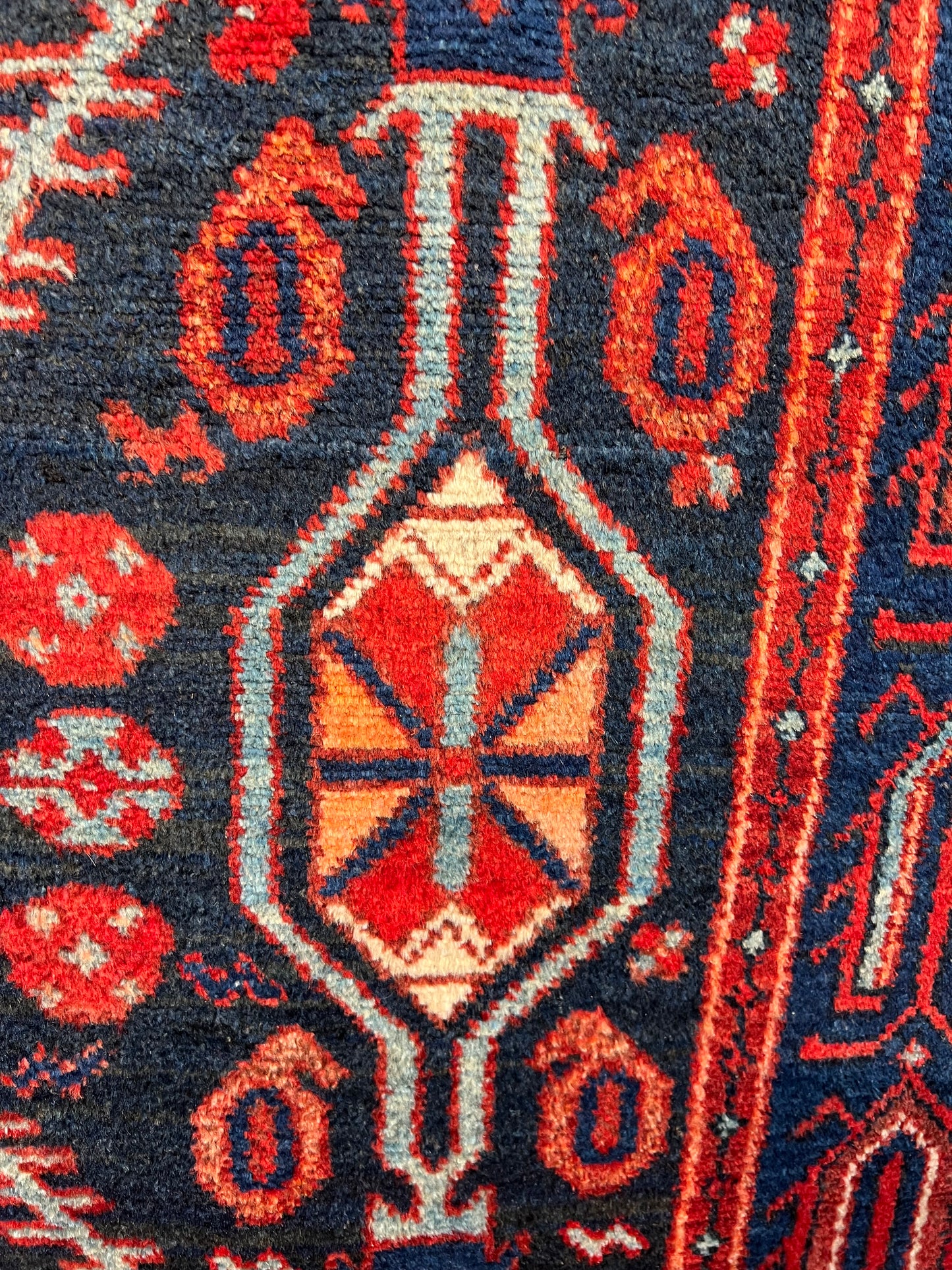 KERMANSHAH RUG