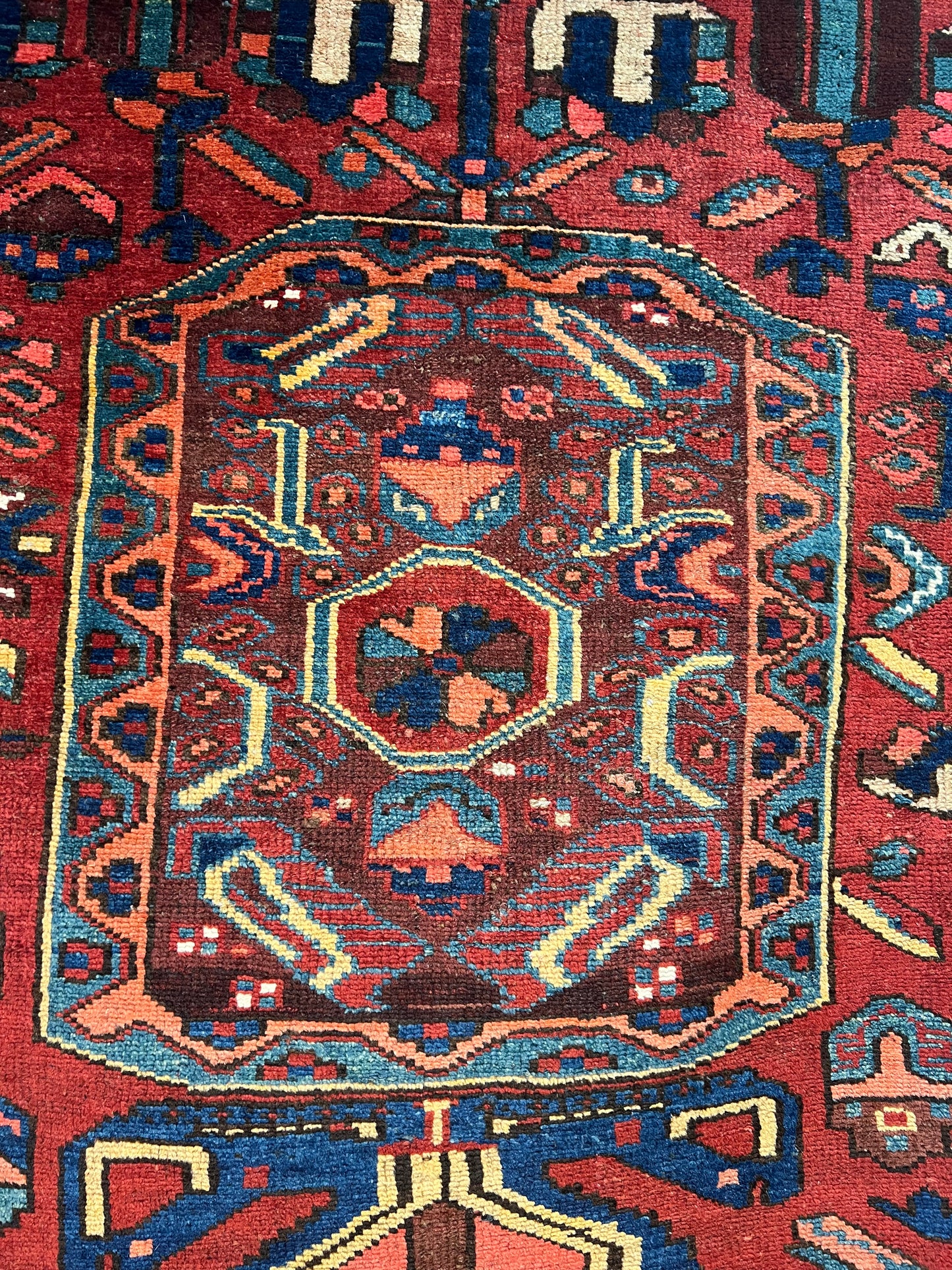 BAKHTIARI RUG