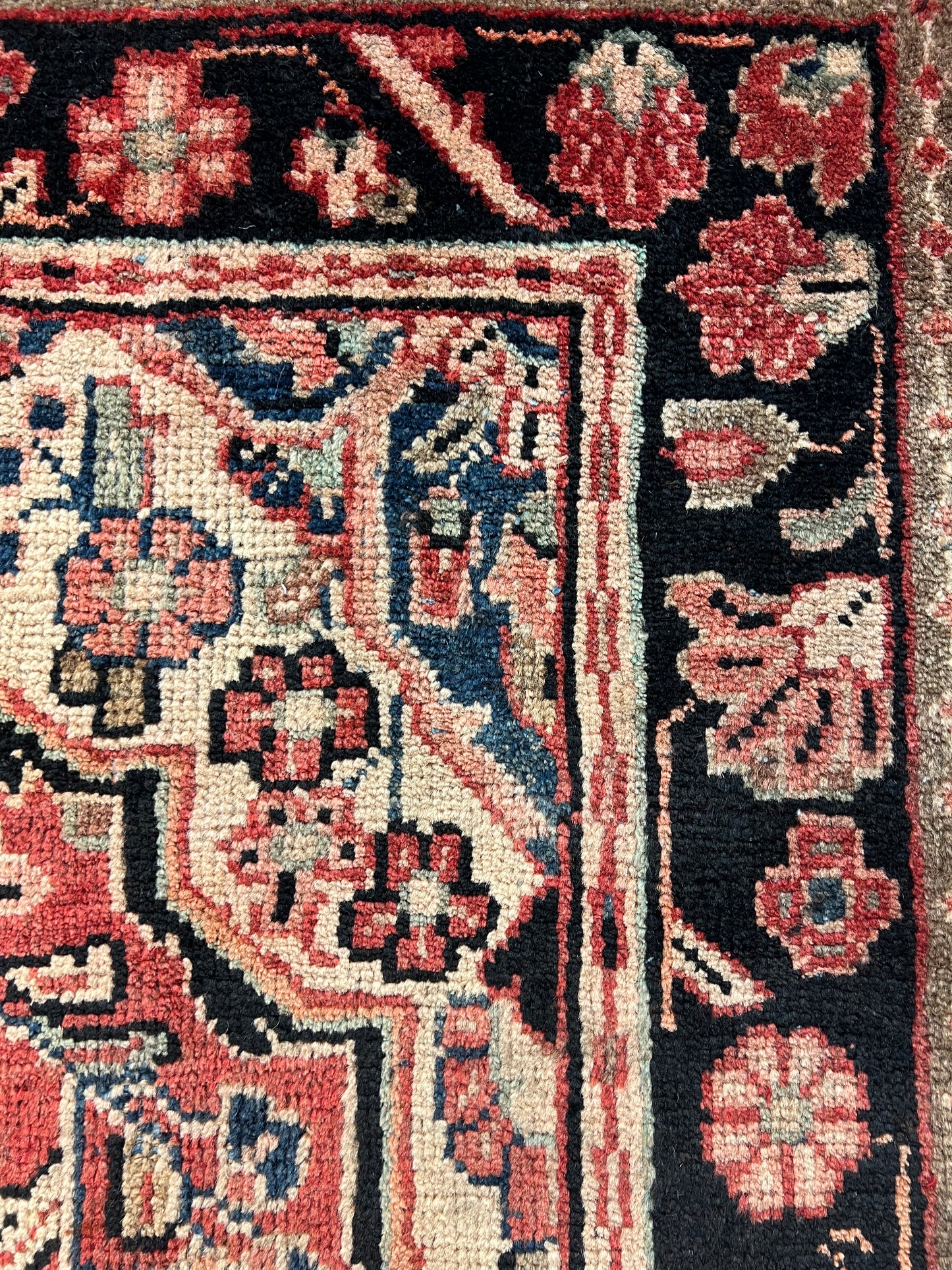 MAHAL MOSHG ABAD RUG