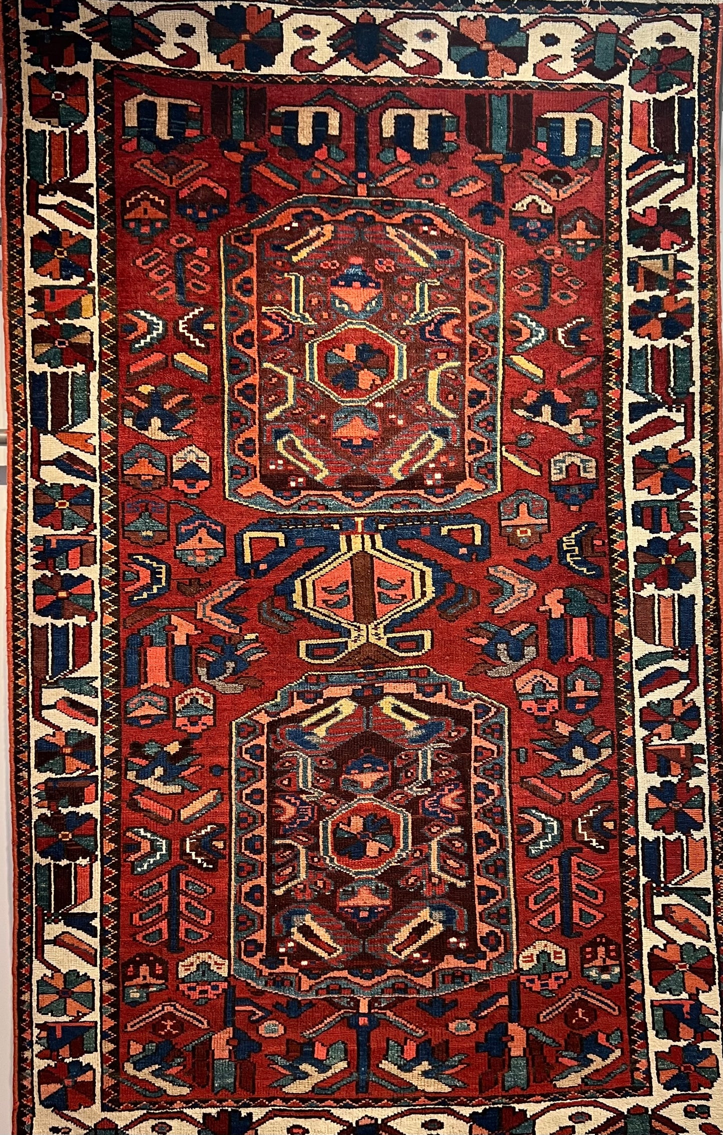 BAKHTIARI RUG