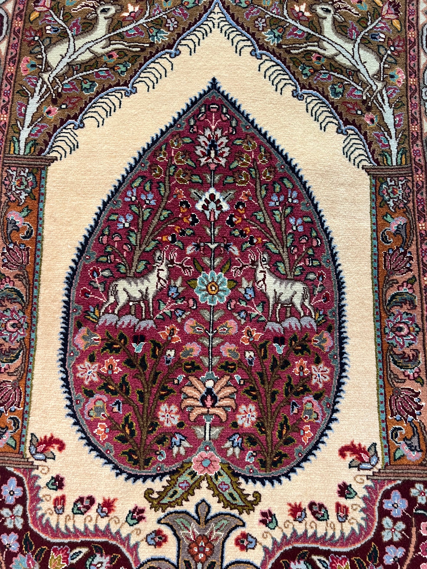 TABRIZ RUG EXCLUSIVE FOR THE RUG CLUB