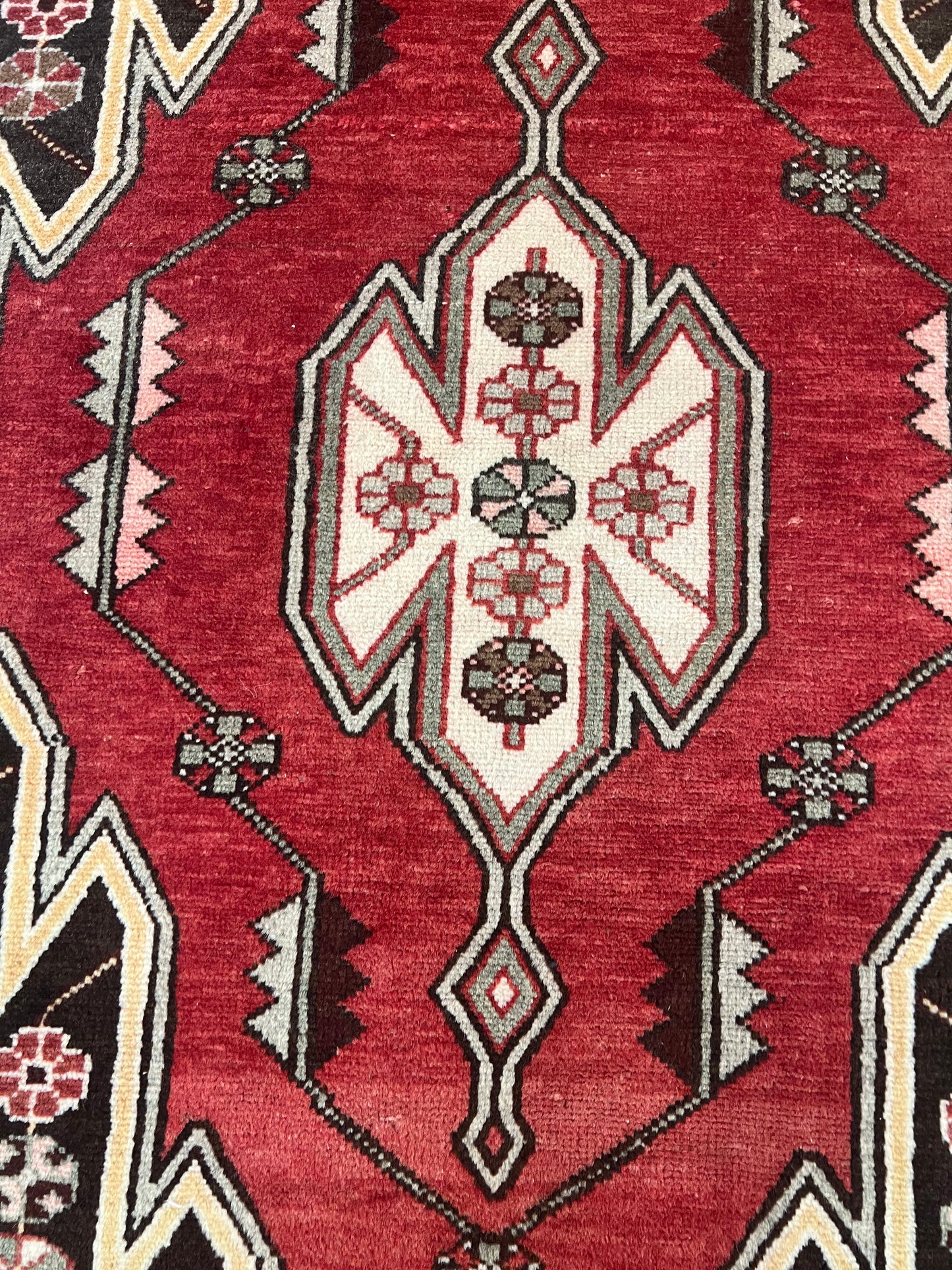 MAZLAGHAN RUG