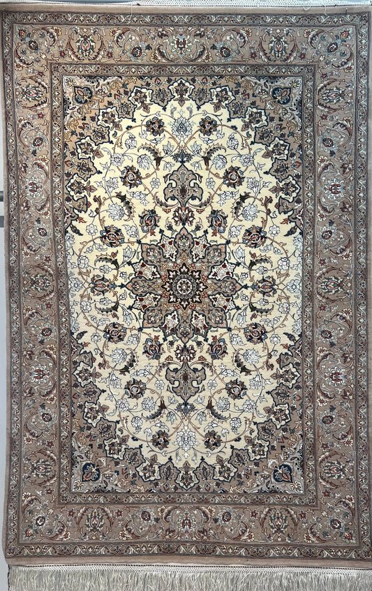 ESFEHAN RUG