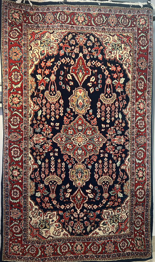 SAROOGH RUG