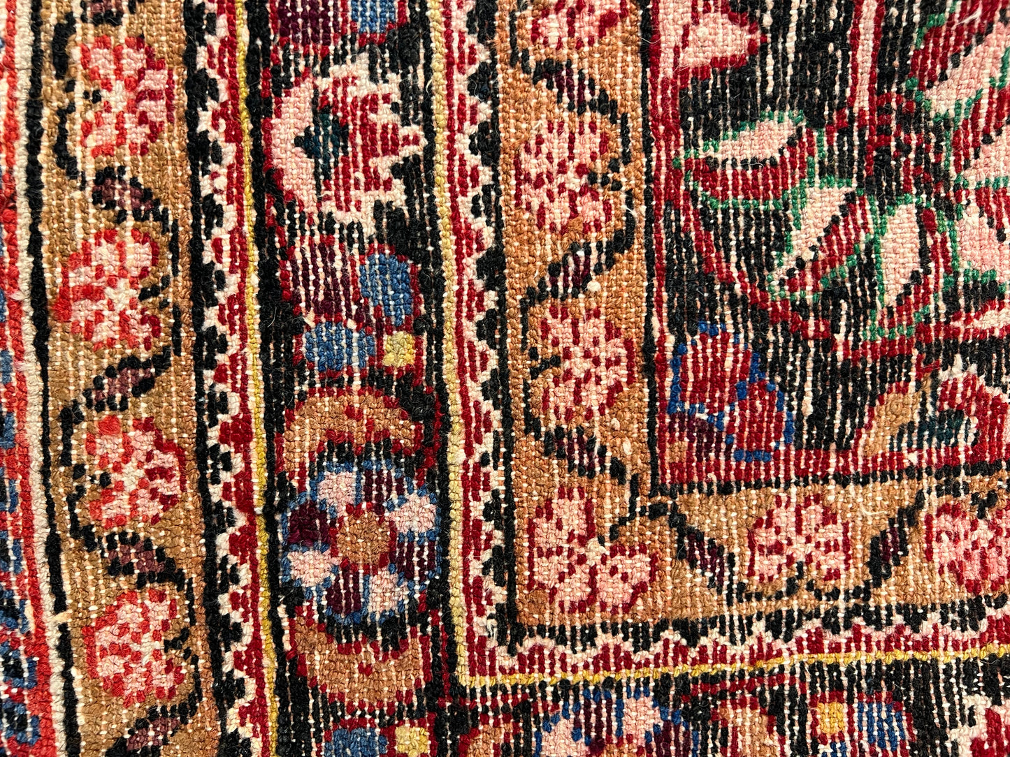 LILIAN RUG