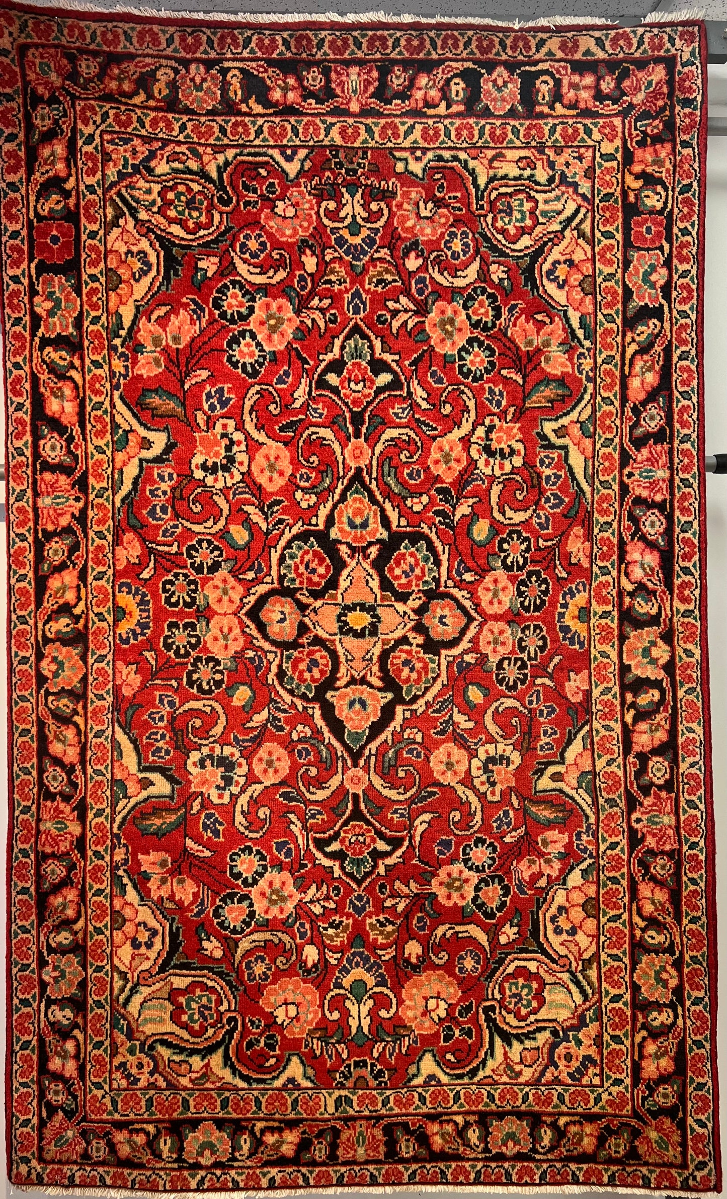 MAHAL MESHGABAD RUG