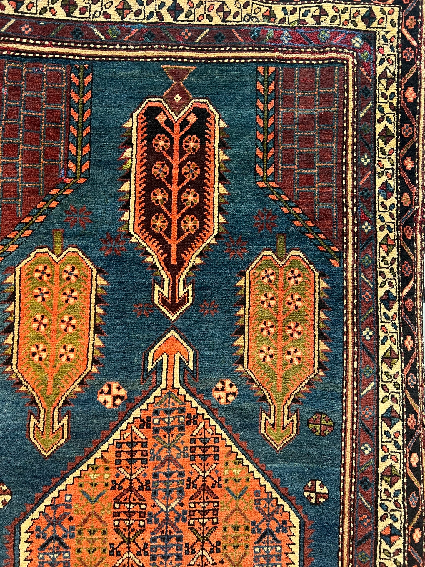 Antique kazak (Roos)