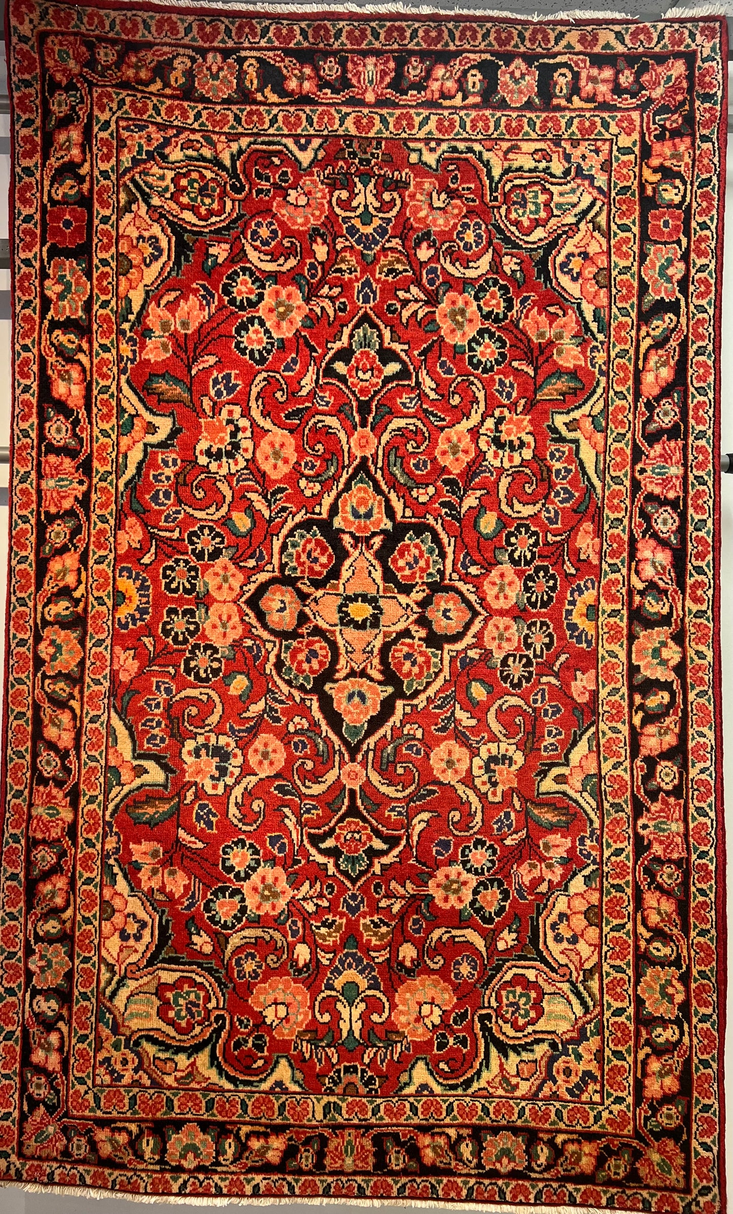 MAHAL MESHGABAD RUG