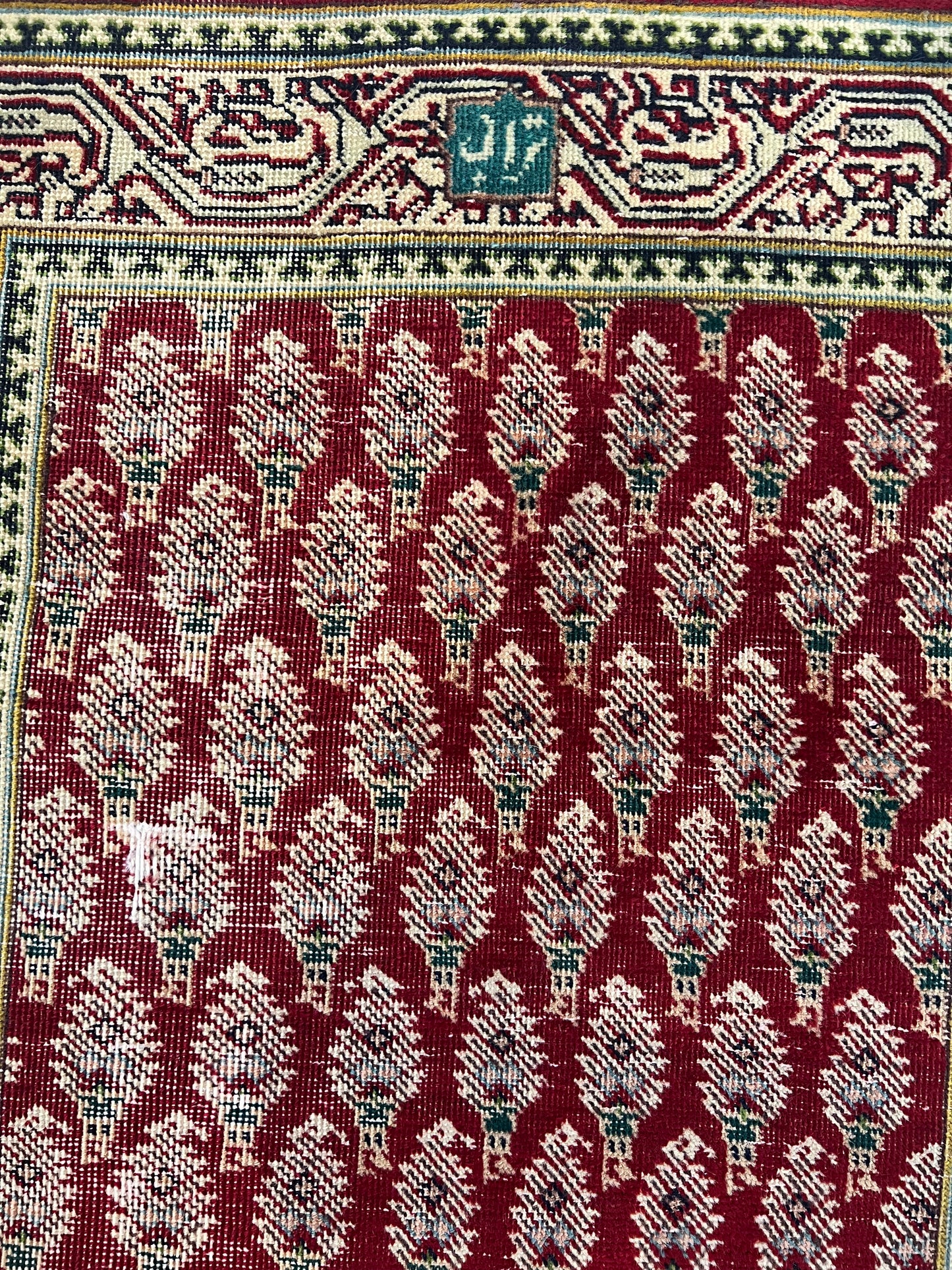 TABRIZ RUG