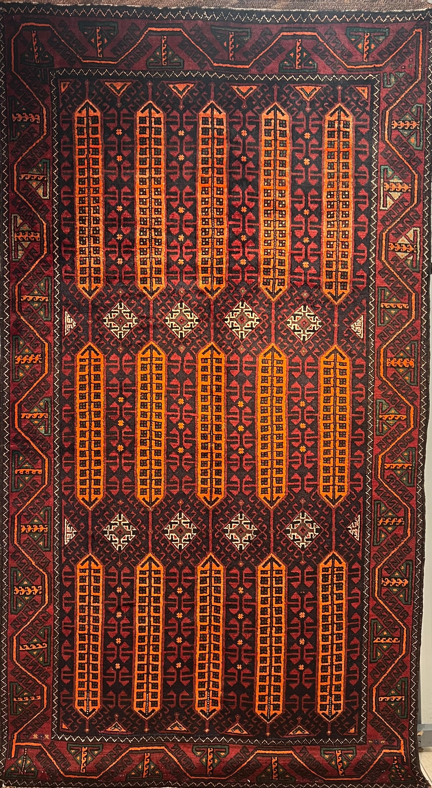 Shirvan RUG UNIQUE ANTIQUE ONE