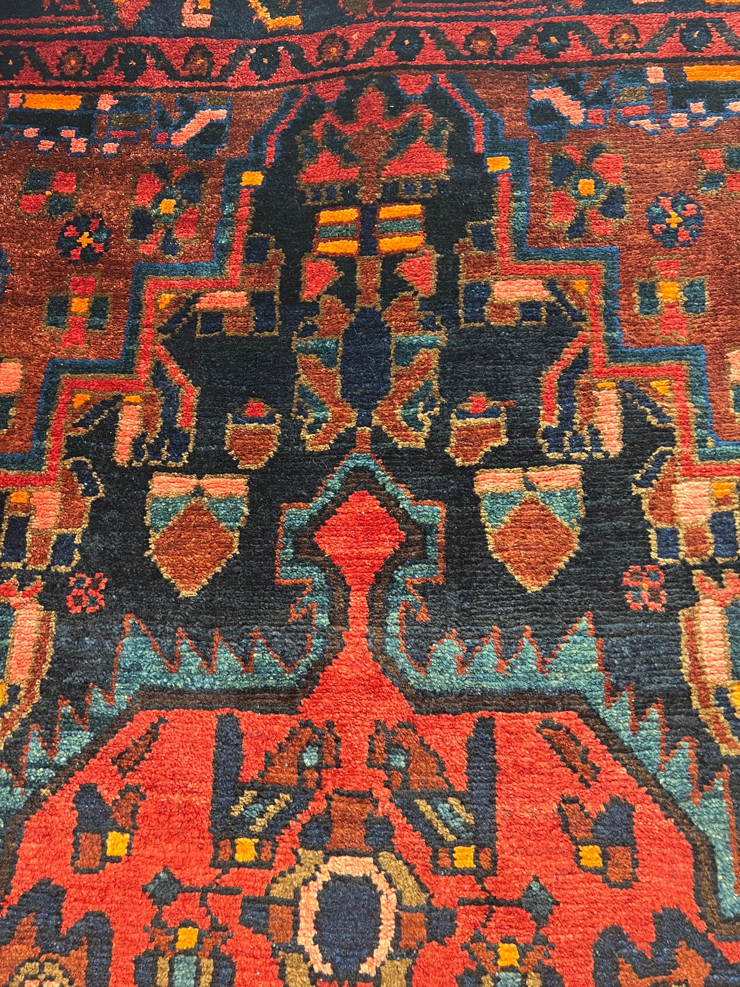 BOROJERD RUG