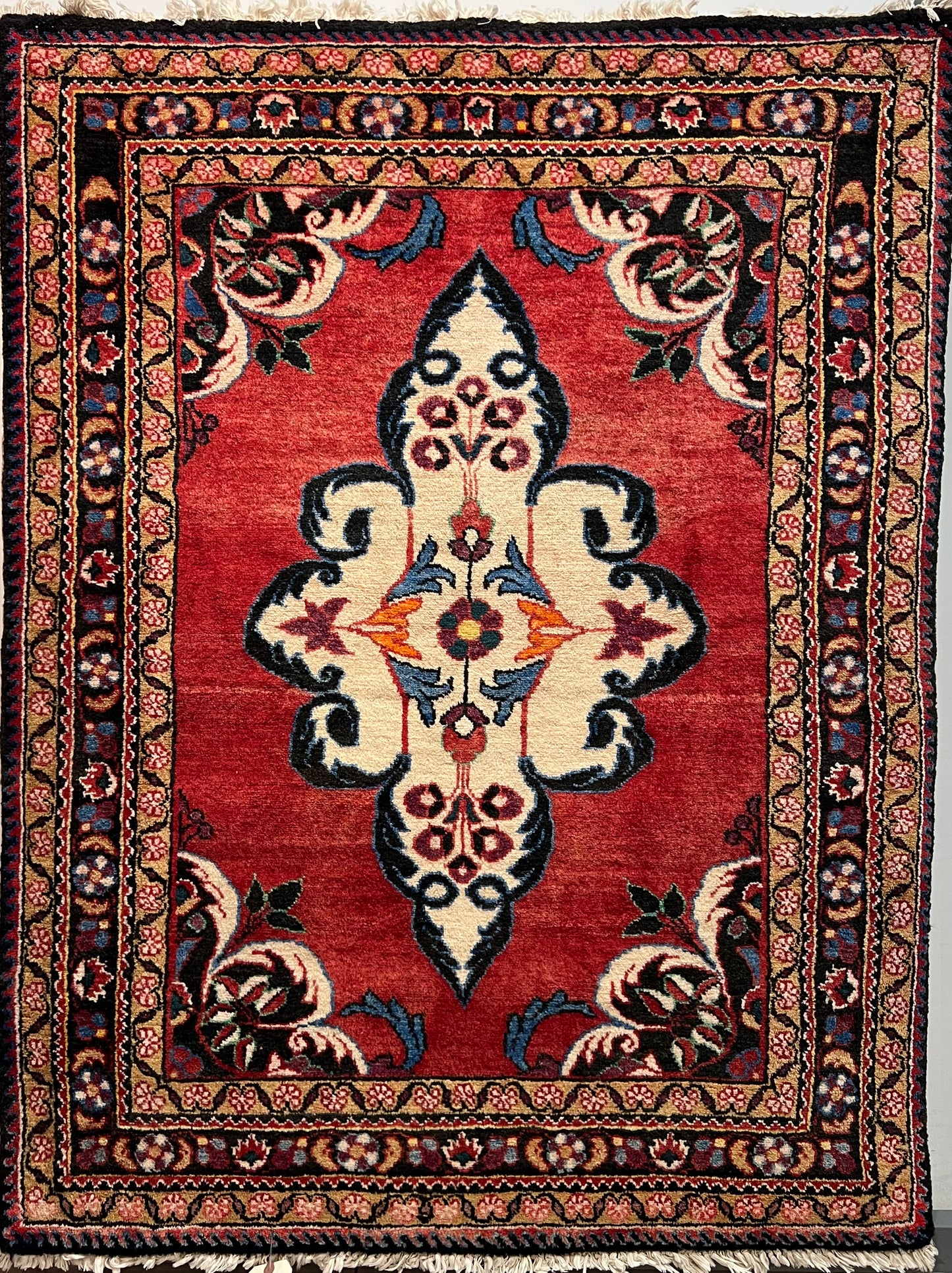 LILIAN RUG